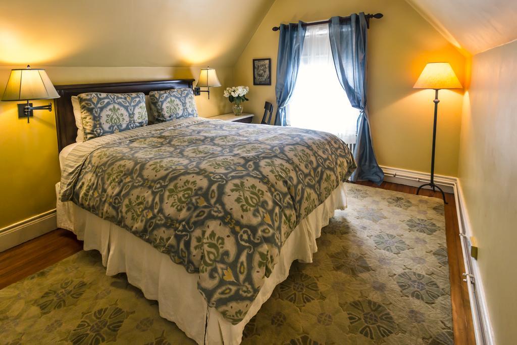 The Bertram Inn Brookline Eksteriør bilde